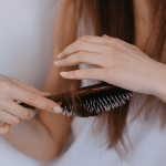 10 Tips Mengatasi Rambut Kusut dan Susah Diatur
