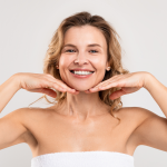 5 Tips Menjaga Kesehatan Kulit di Usia 40-an