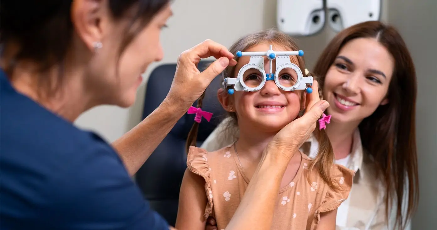 5 Cara Merawat Kesehatan Mata Anak-Anak di Era Digital