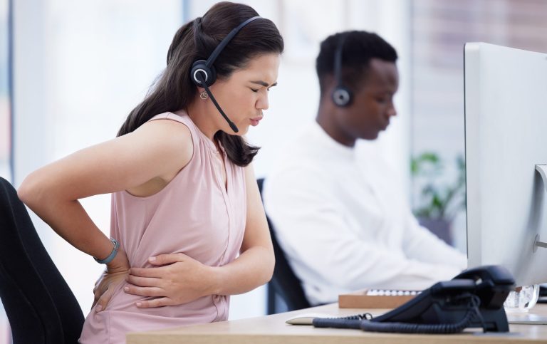 7 Cara Menjaga Kesehatan Sendi saat Bekerja di Kantor
