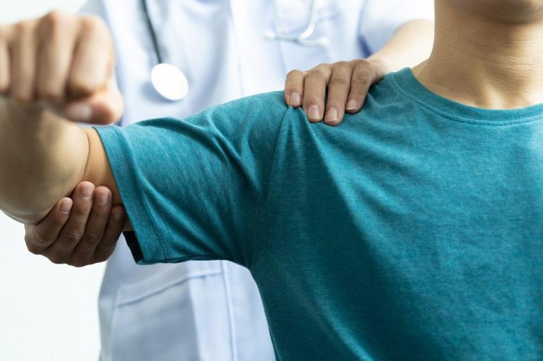 7 Langkah Pemulihan Pasca Cedera Bahu
