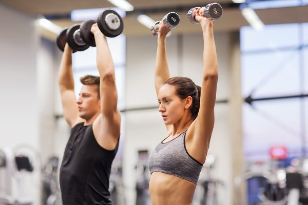5 Tips Menjaga Bahu Tetap Sehat Saat Angkat Beban 5 Tips Menjaga Bahu Tetap Sehat Saat Angkat Beban