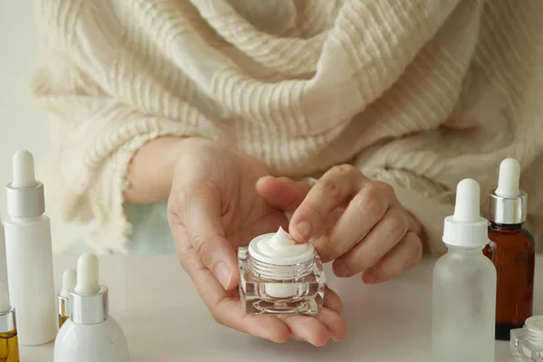 5 Produk Skincare Wajib Buat Kulit Berjerawat 5 Produk Skincare Wajib Buat Kulit Berjerawat